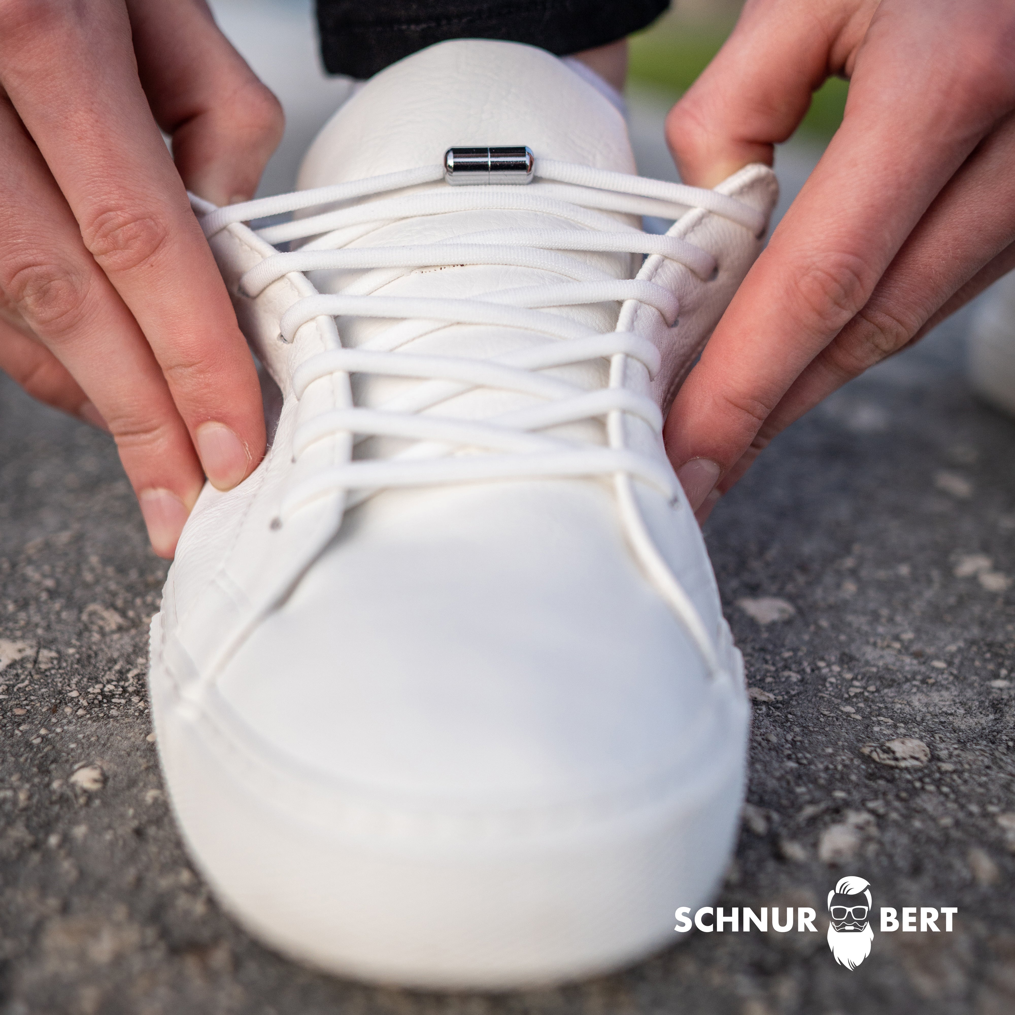 Warum herkömmliche Schnürsenkel oft zu Fußproblemen führen und wie Schnurbert Abhilfe schafft